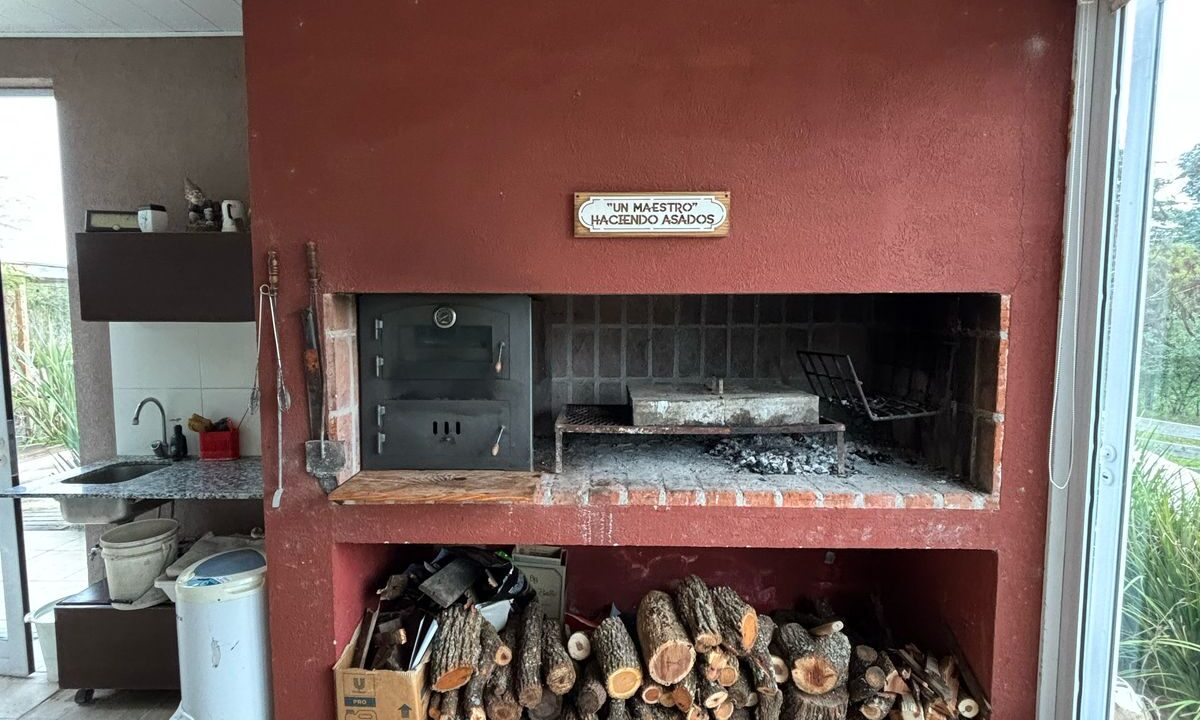 1e44845a-58c6-4a4f-8493-cb81d8eacc29