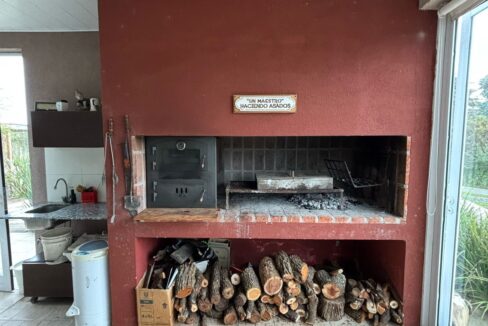 1e44845a-58c6-4a4f-8493-cb81d8eacc29