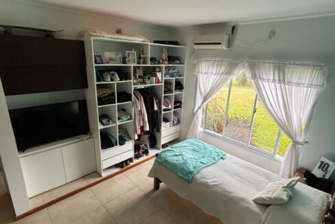 7a9889e2-da39-4797-984e-390c8cbfb4c1