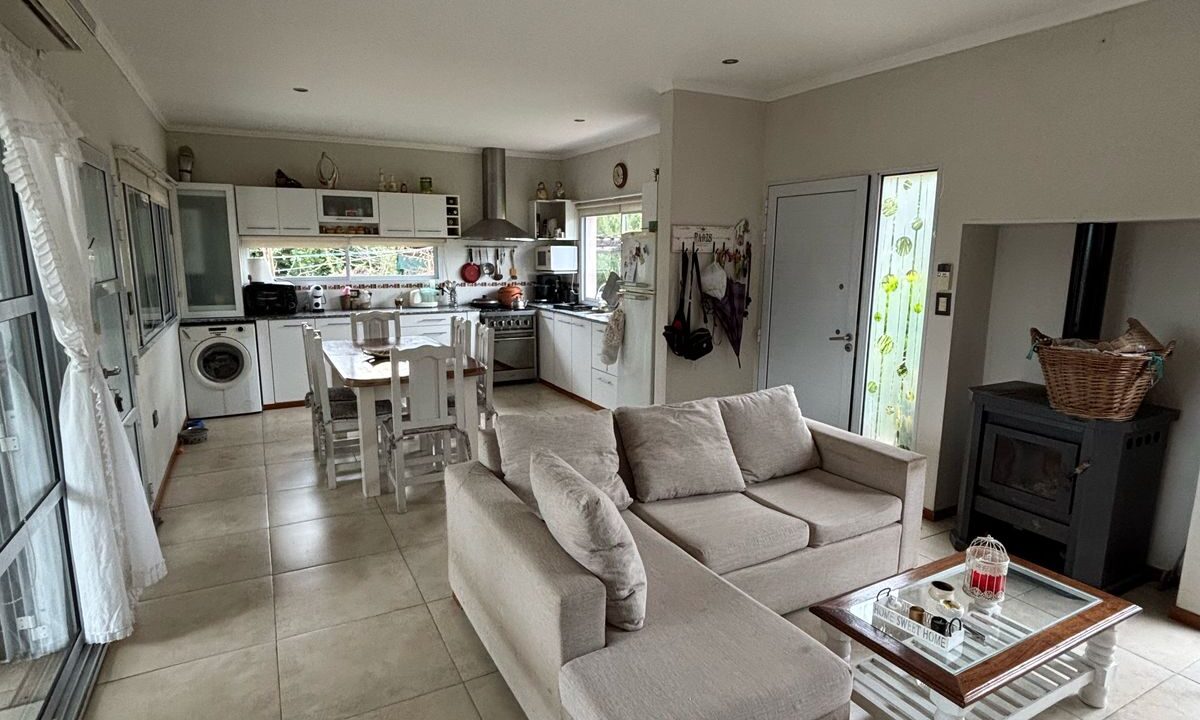 e19f6cd8-1b20-4fc4-b869-7857e1494ed5